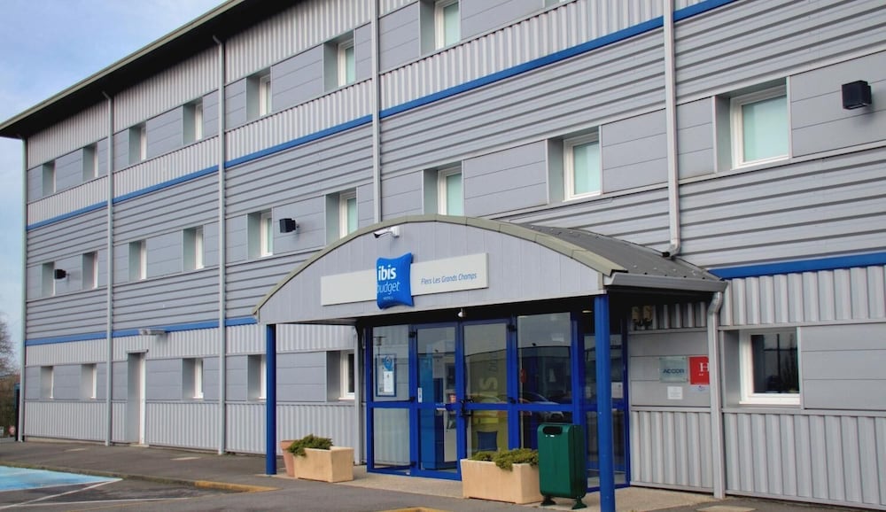 ibis budget flers les grands champs