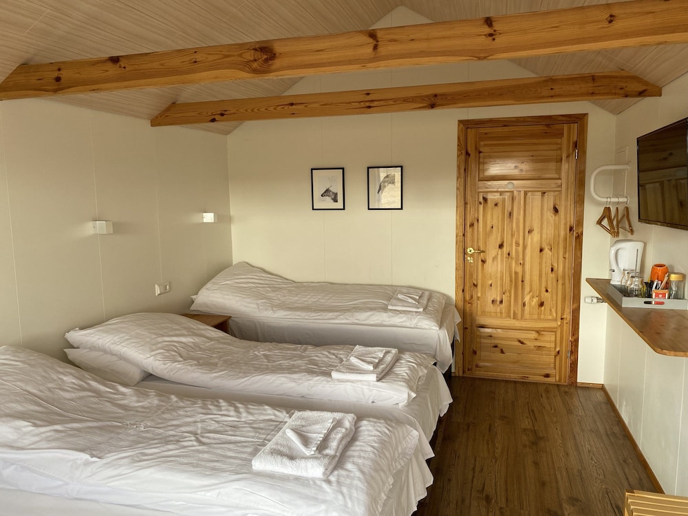 bakkaflot guesthouse