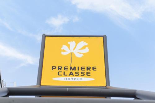 premiere classe angers est st barthelemy danjou