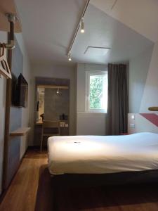Ibis Budget Antony Massy (Renovated 2024),Fontainebleau>>Antony,2 star