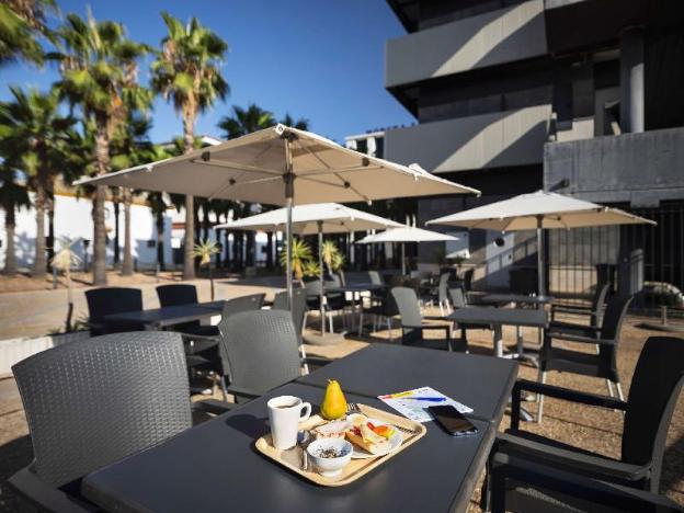 ibis budget sevilla aeropuerto