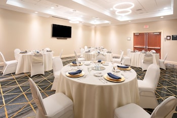 holiday inn winchester se historic gateway by ihg