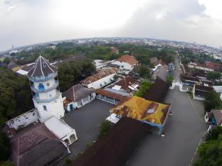 apartemen solo paragon by cariapartemen id
