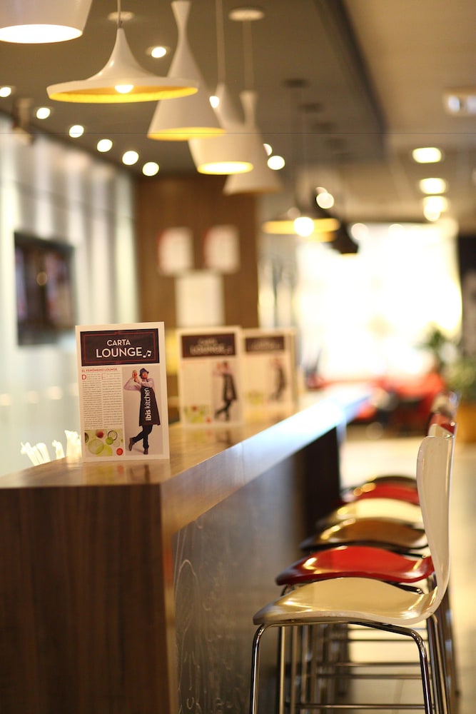 ibis buenos aires obelisco