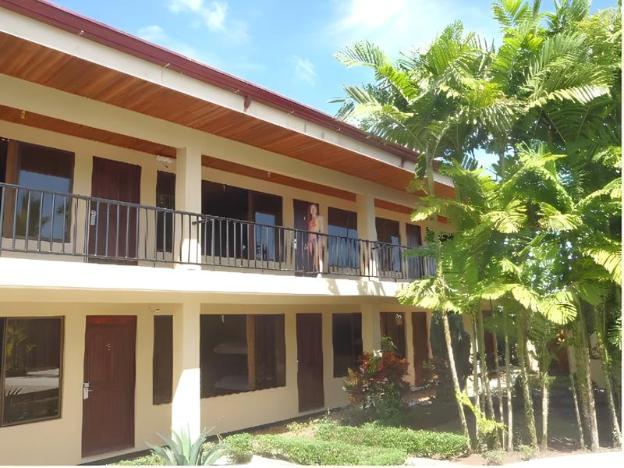 arenal backpackers resort