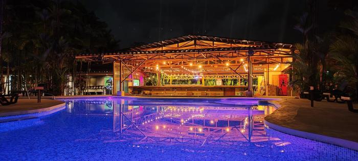 arenal backpackers resort