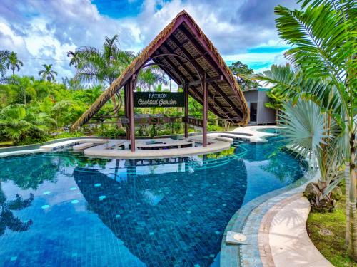 arenal backpackers resort