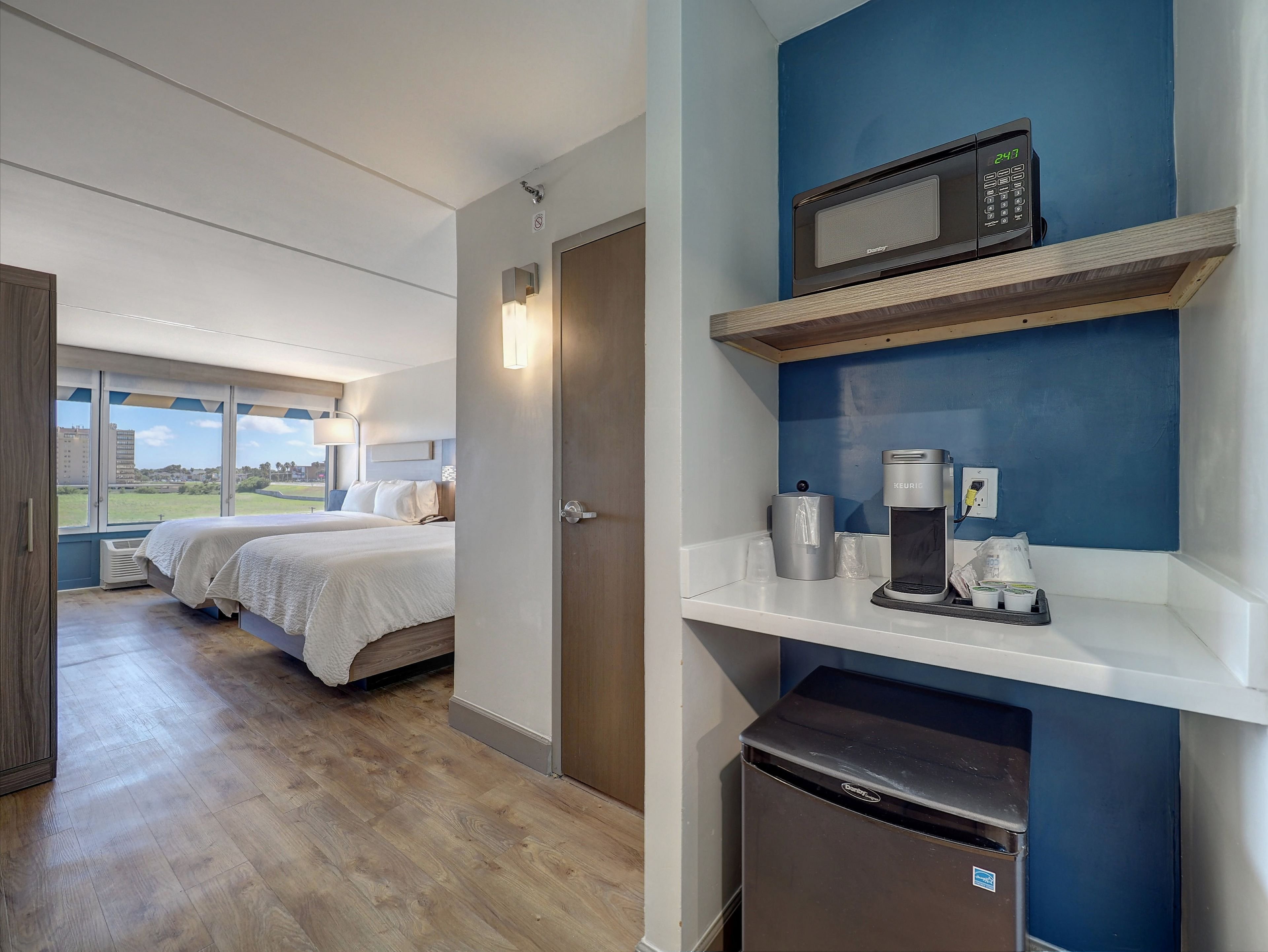 holiday inn express corpus christi beachfront an ihg hotel