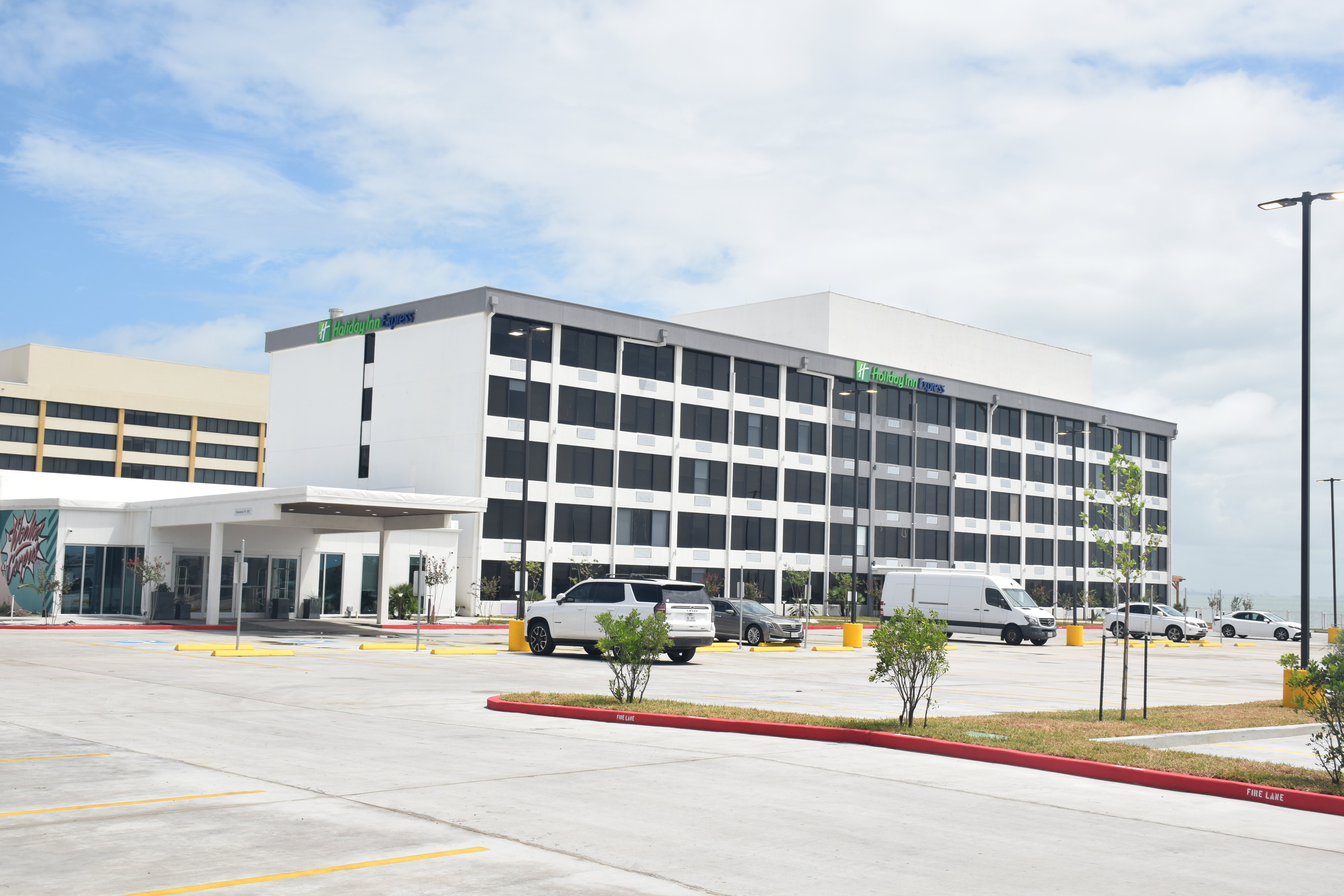 holiday inn express corpus christi beachfront an ihg hotel