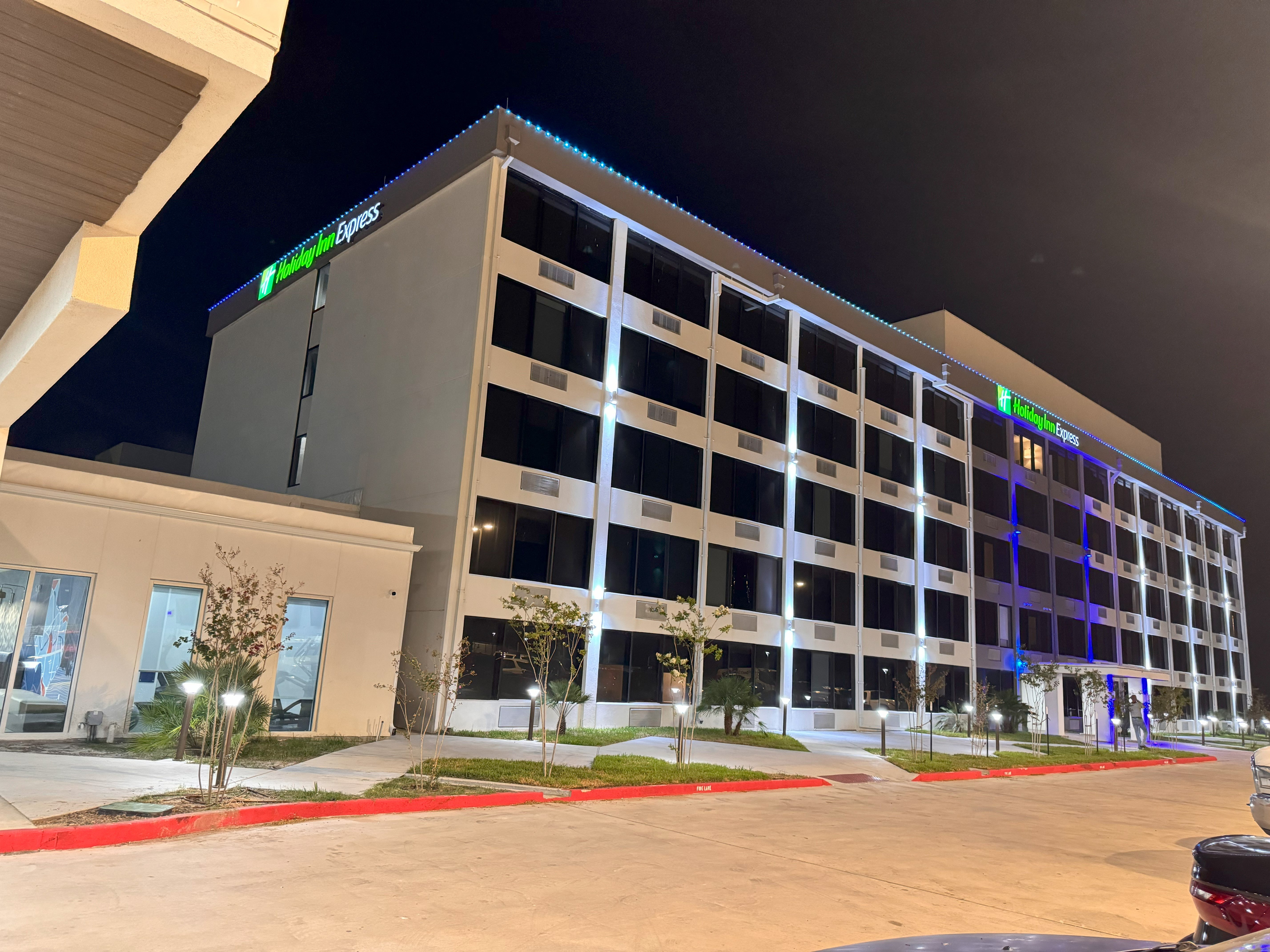 holiday inn express corpus christi beachfront an ihg hotel