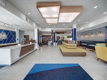 holiday inn express corpus christi beachfront an ihg hotel