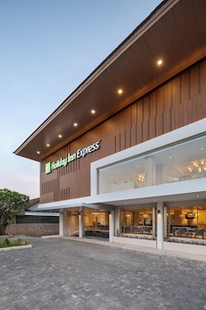 holiday inn express bali sunset road an ihg hotel