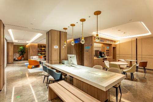 holiday inn express hefei ftz an ihg hotel