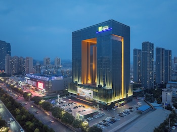 Holiday Inn Express Lanzhou Downtown, An Ihg Hotel,,2 star