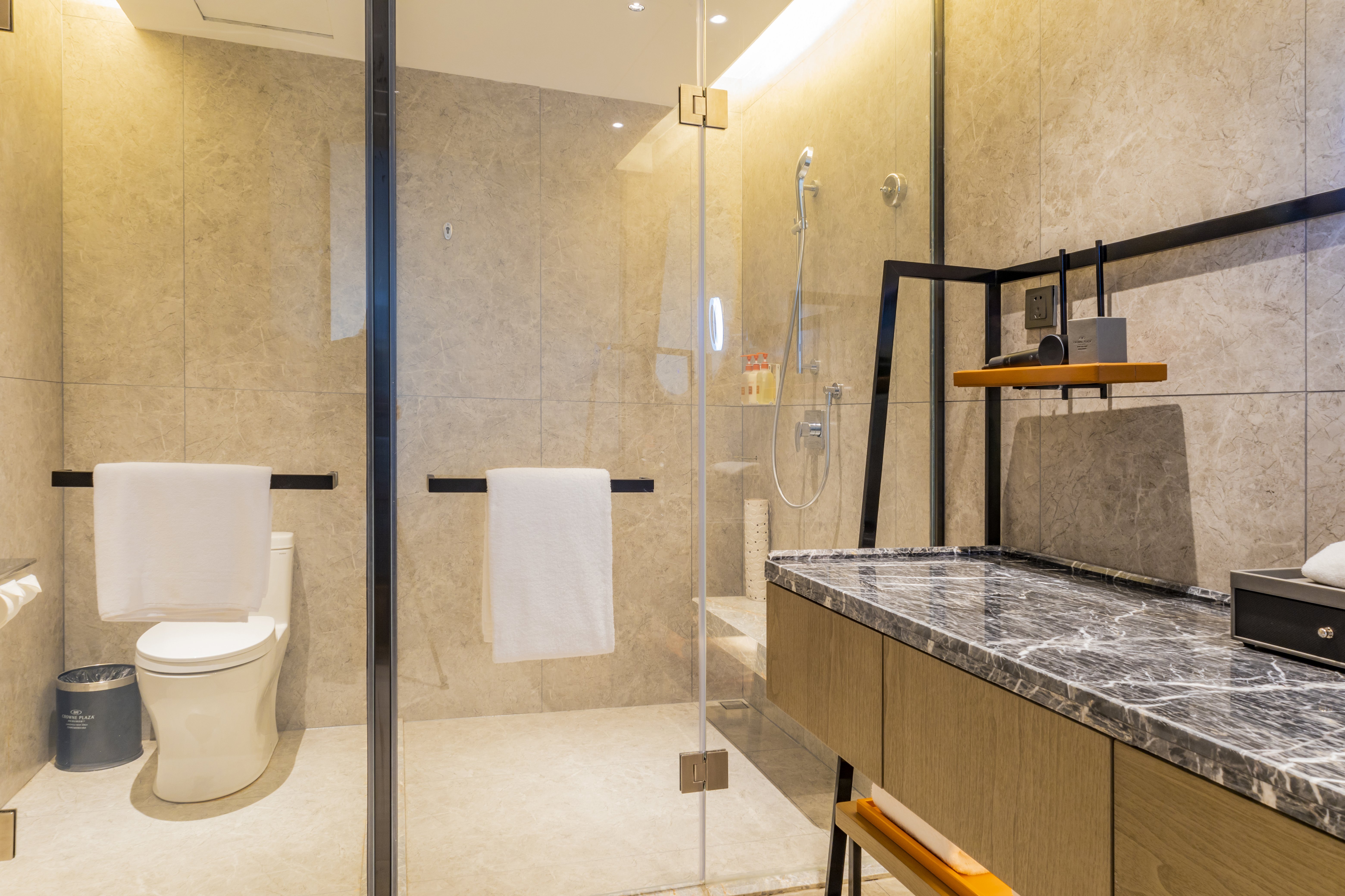 crowne plaza lanzhou new district