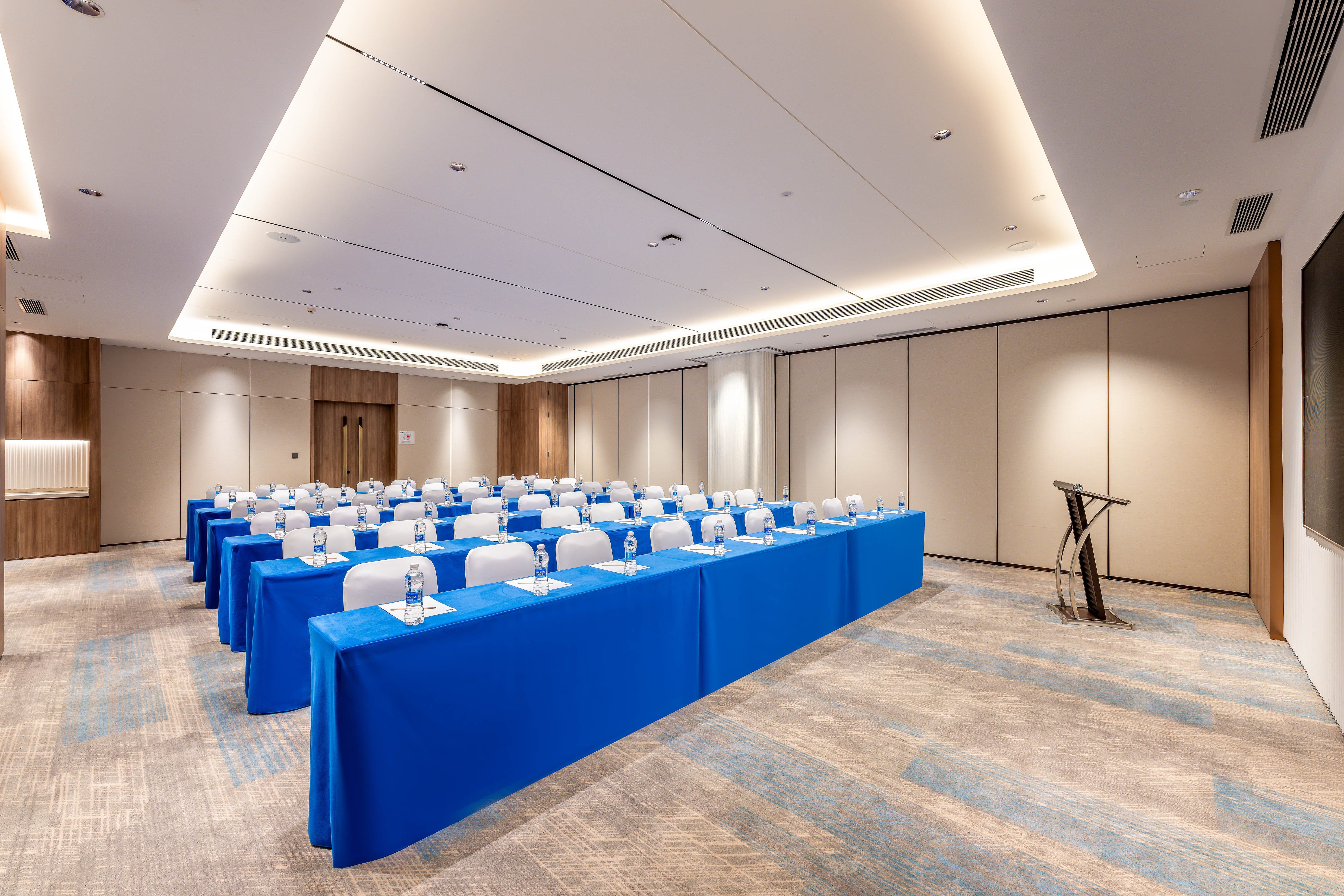 holiday inn express liaocheng etdz