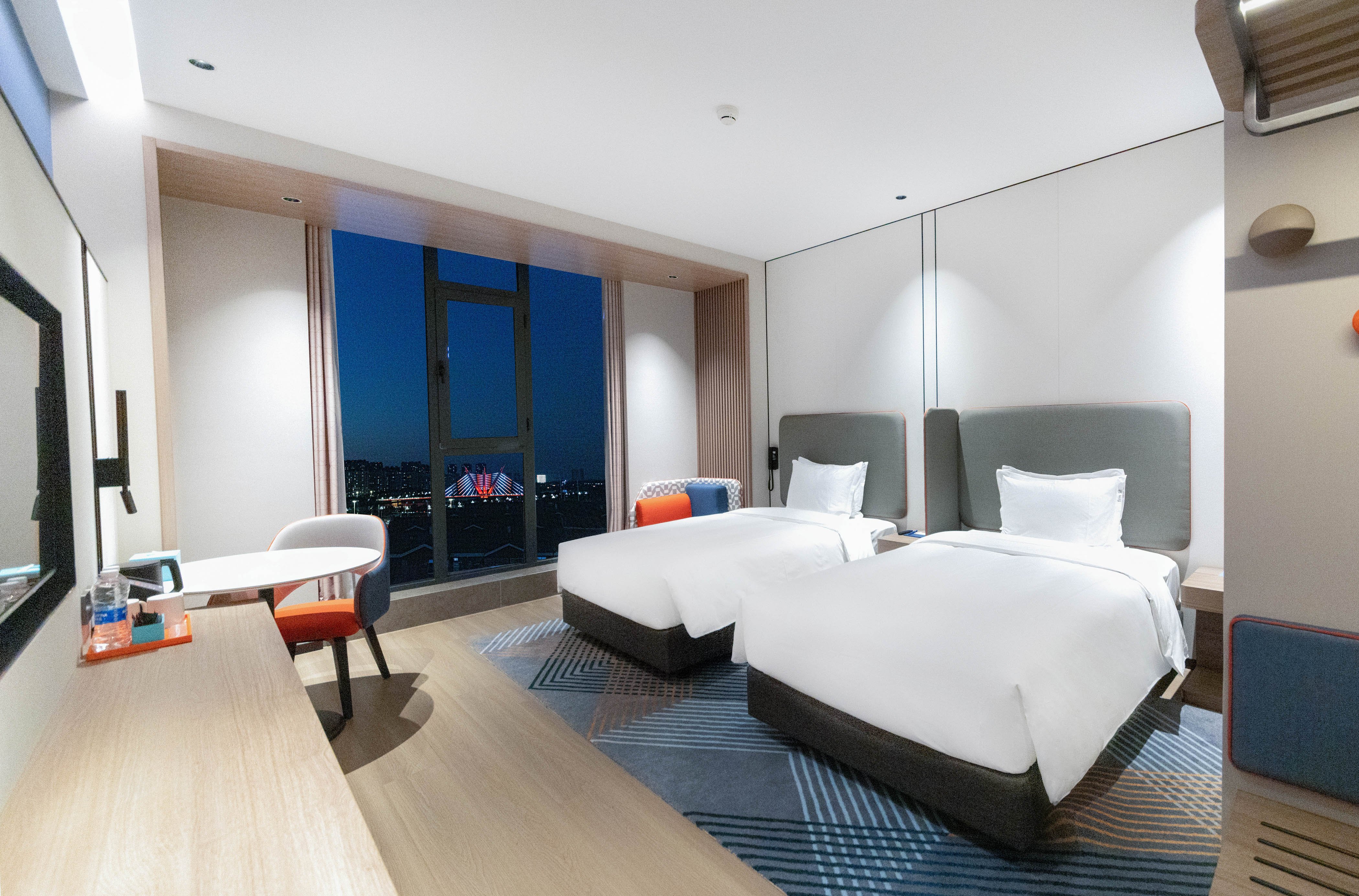 holiday inn express liaocheng etdz