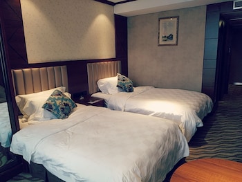 bremen hotel harbin train station