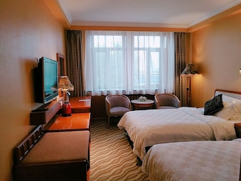 bremen hotel harbin train station