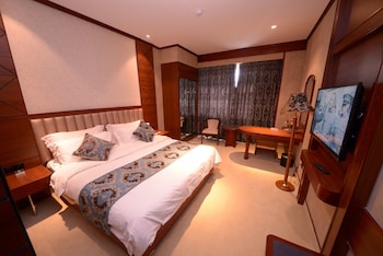 bremen hotel harbin train station