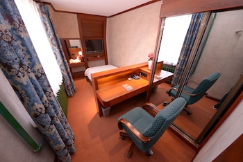 bremen hotel harbin train station