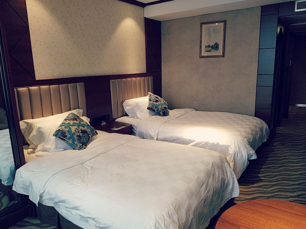 bremen hotel harbin train station