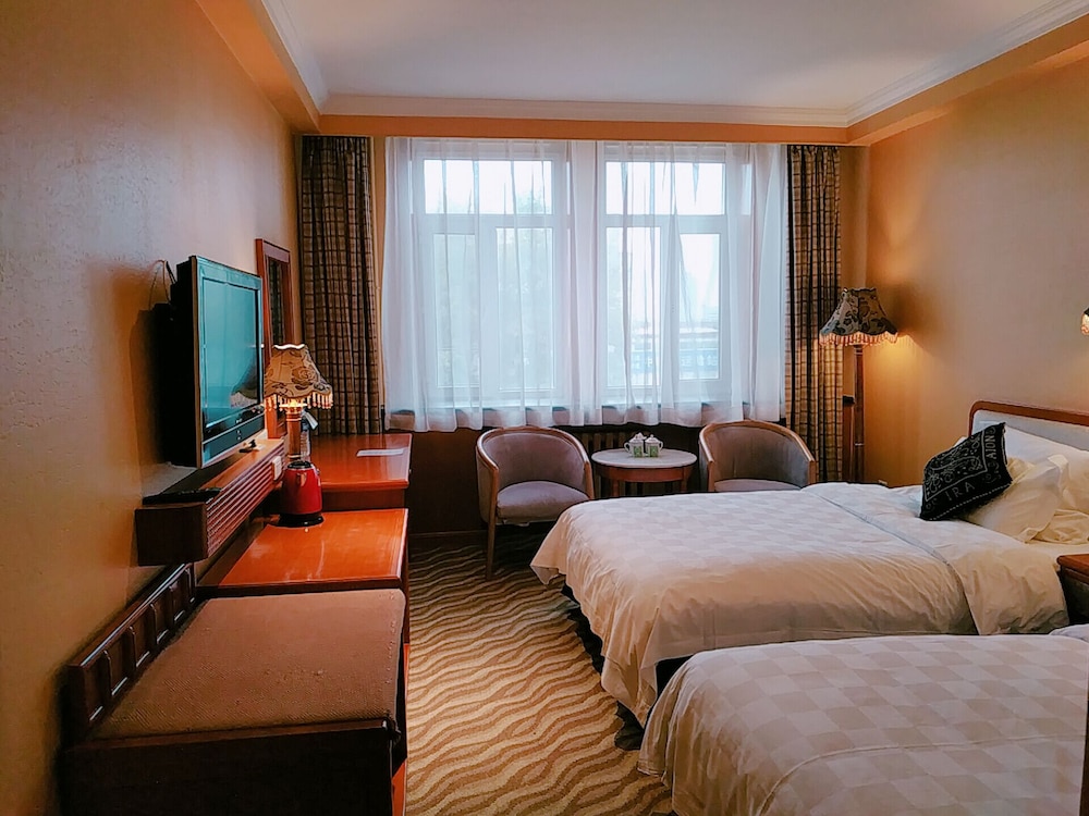 bremen hotel harbin train station