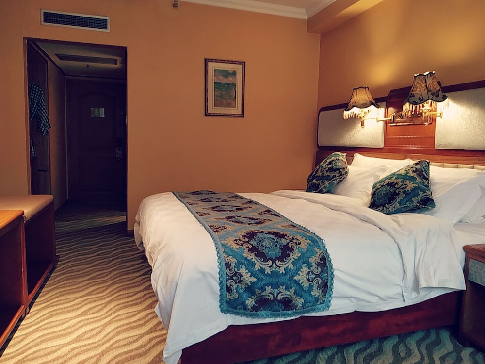 bremen hotel harbin train station