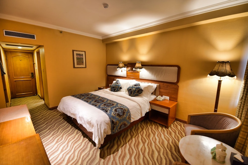 bremen hotel harbin train station