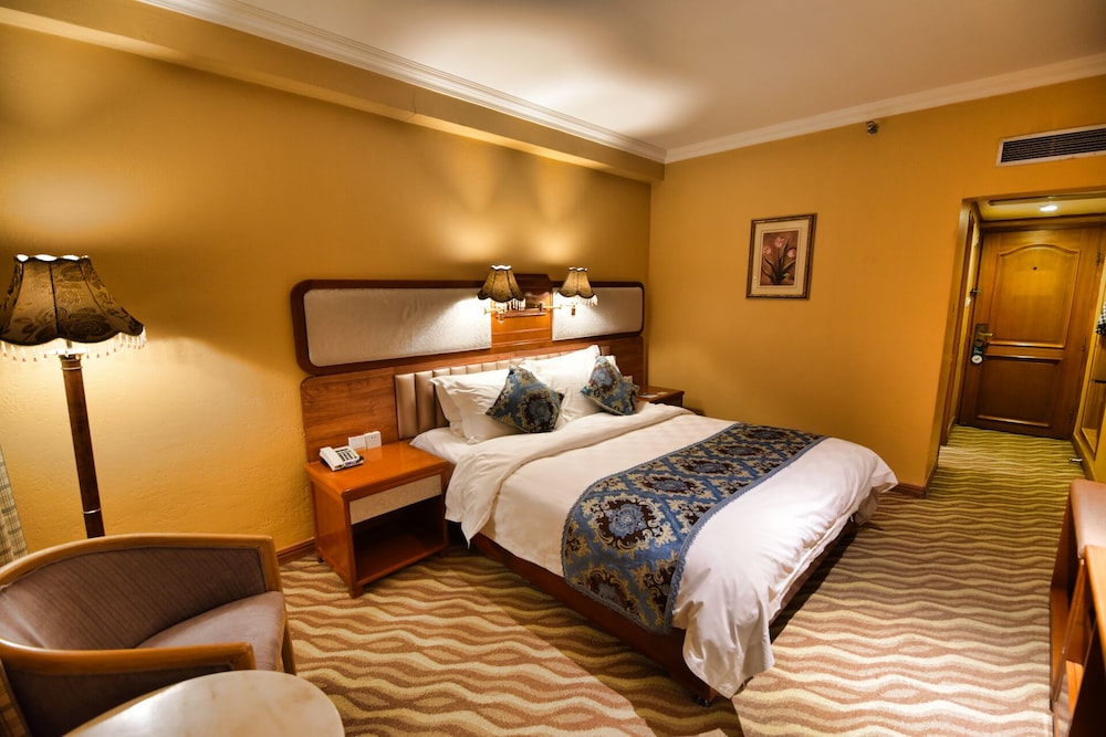 bremen hotel harbin train station