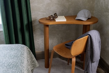 hotel des carmes by malone