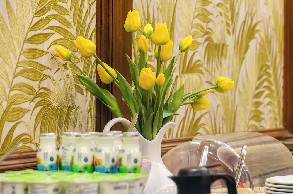 hotel metropole