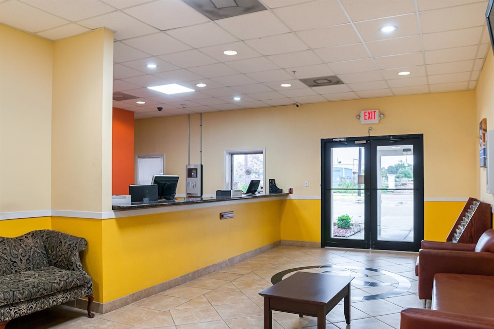 Motel 6 New Orleans, La - Near Downtown,New Orleans>>French Quarter,2 star