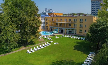 hunguest hotel apollo