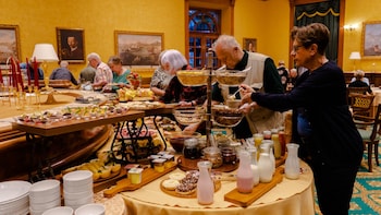 historic boutique hotel cattaro