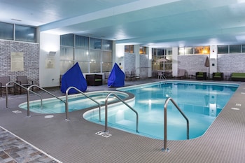 doubletree by hilton neenah