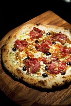 hotel giraffe by library hotel collection