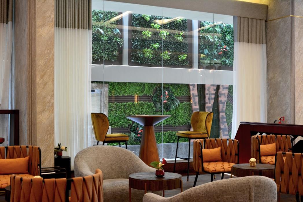 redwaves hotel