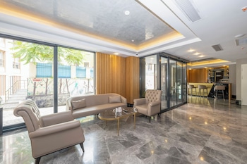 hotel ravi