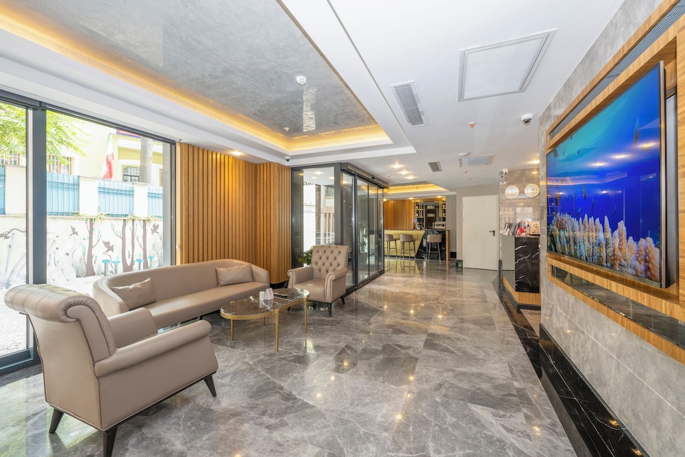 hotel ravi