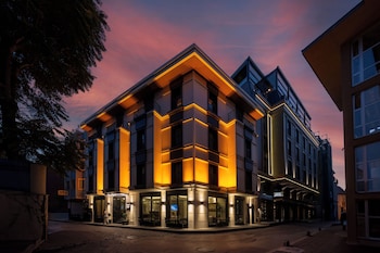 hotel ravi