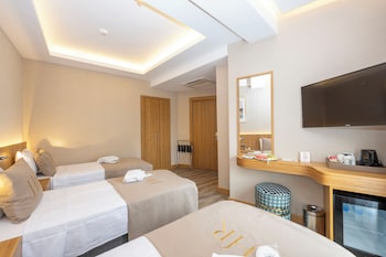 hotel ravi