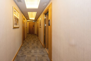hotel ravi
