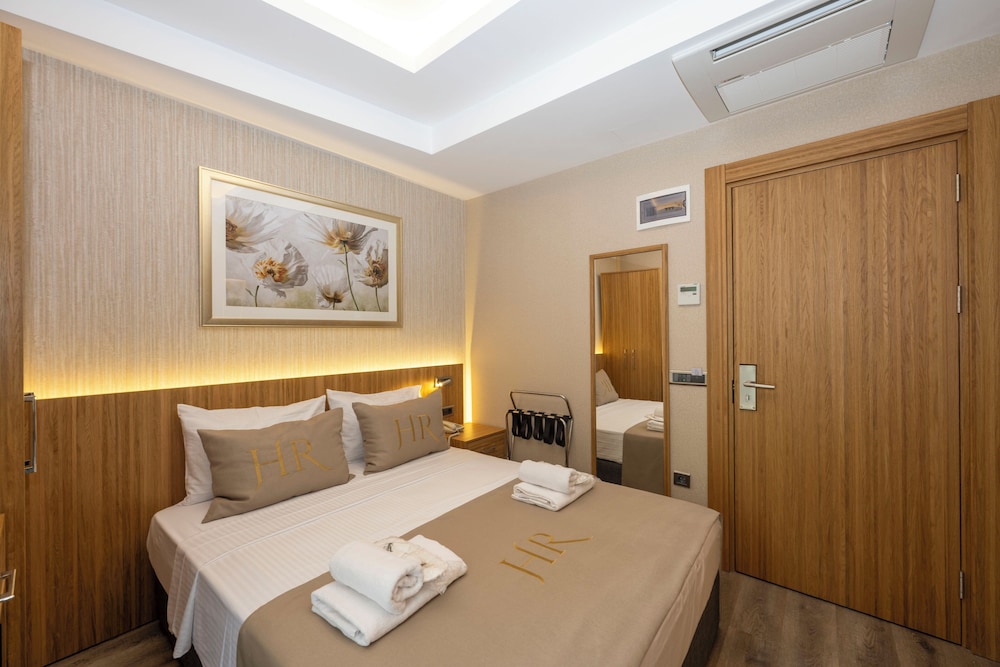 hotel ravi