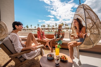 hyatt vivid grand island cancun adults only all inclusive