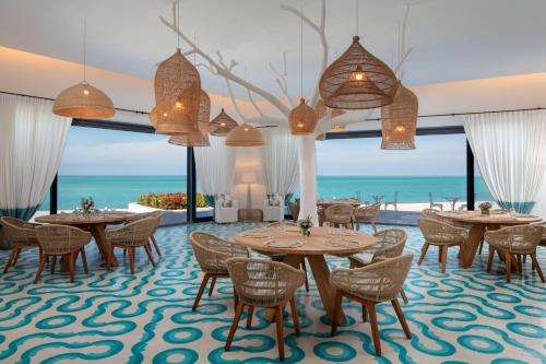 anantara santorini abu dhabi retreat adults only