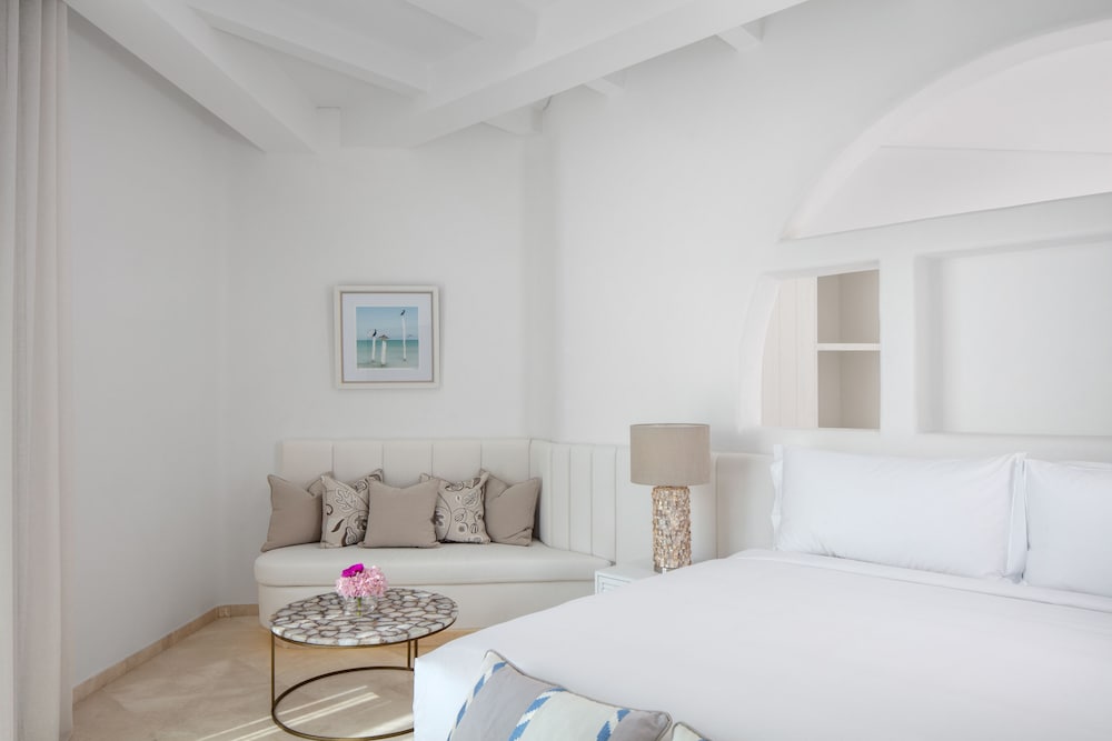 anantara santorini abu dhabi retreat adults only