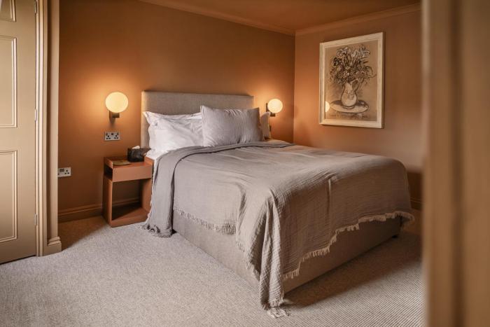 leighton townhouse adults only