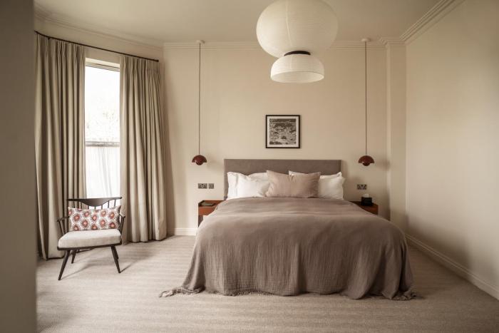 leighton townhouse adults only