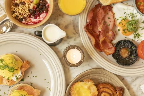 leighton townhouse adults only